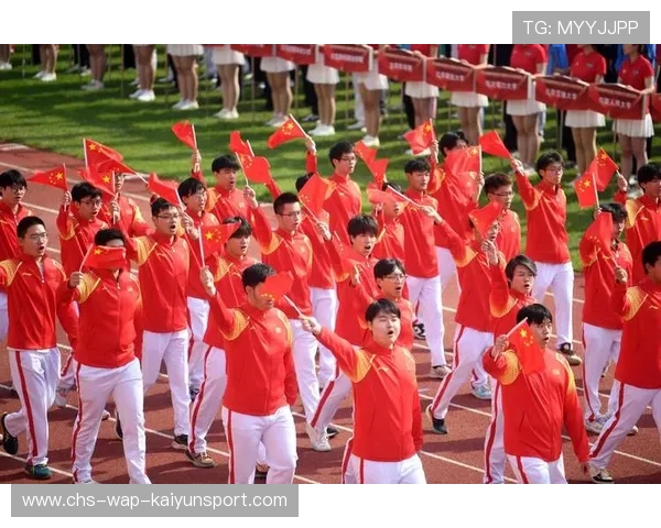 现场“火爆”战况：运动员同场竞技，场面激烈！