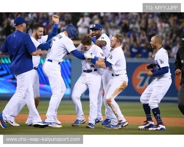 法国七人制橄榄球明星球员多次关键突破，法国男子橄榄球队